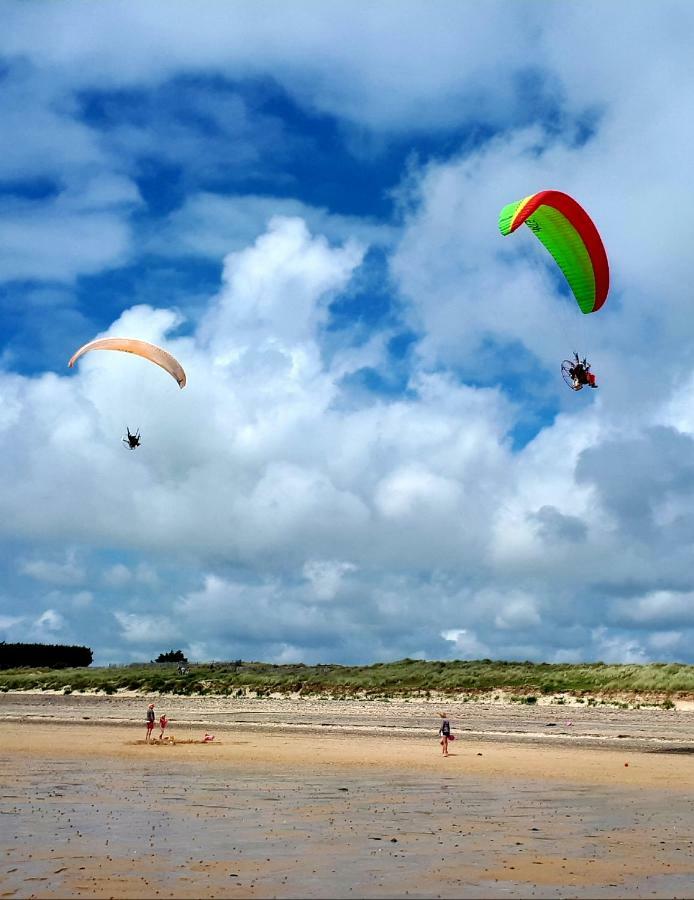 L' Anpeg, Gite Dans Le Cotentin Jusqu'A 8 Personnes Besneville Bagian luar foto